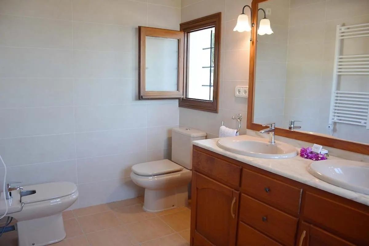 Willa Charming Traditional Sea View Home Es Cana